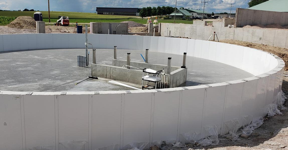 Concrete Form Panel Systems Extrutech Plastics - Pouring Concrete Walls In Lifts